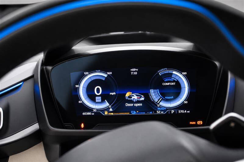 2015 BMW i8