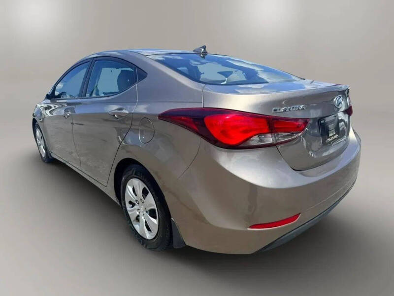2016 Hyundai Elantra