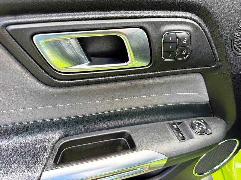 2020 Ford Mustang EcoBoost Premium
