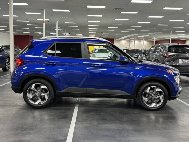 2022 Hyundai Venue SEL