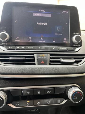 2020 Nissan Altima 2.5 SR