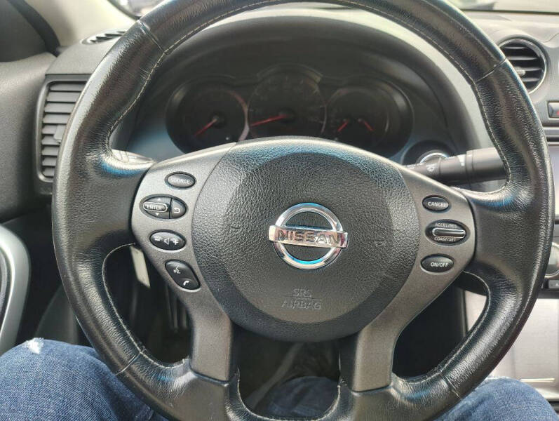 2010 Nissan Altima 3.5 SR
