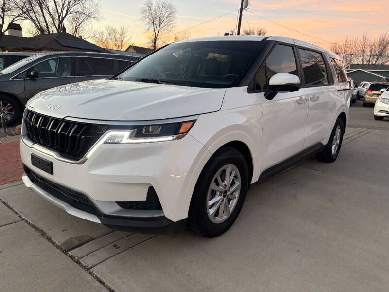2024 Kia Carnival LX