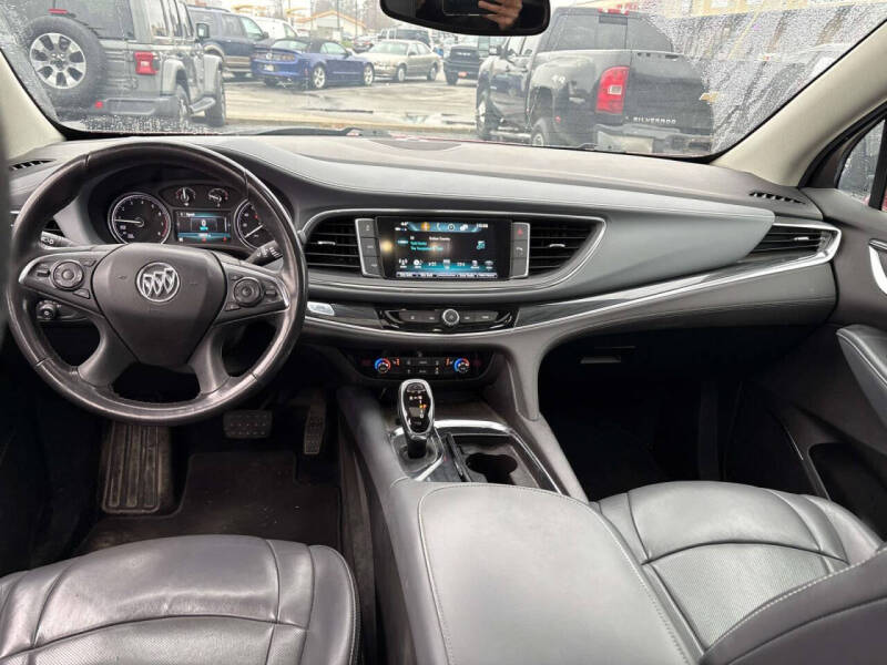 2018 Buick Enclave Essence