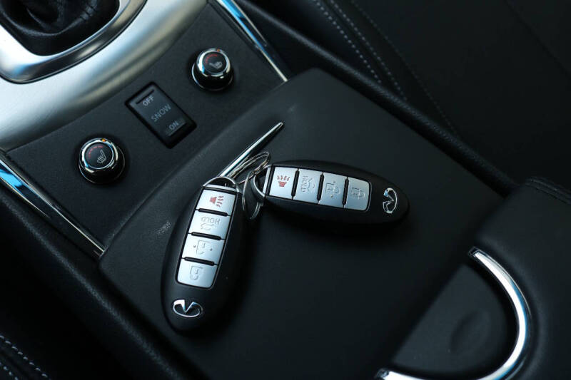 2013 Infiniti G37 Coupe x