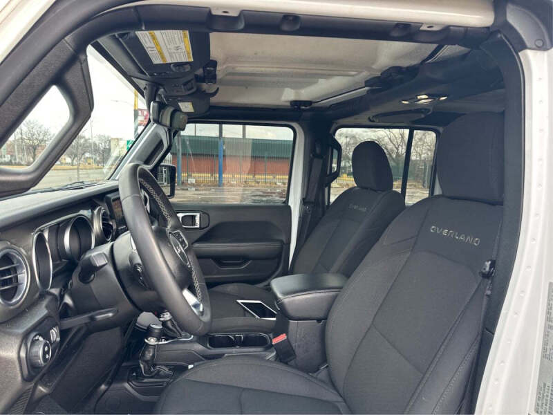 2023 Jeep Gladiator Overland