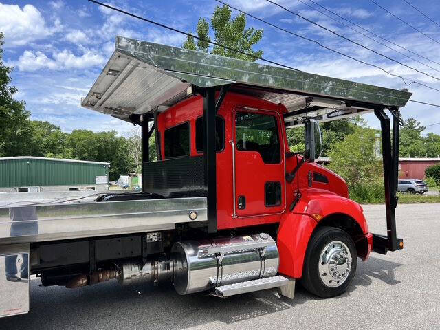 2022 Kenworth T370