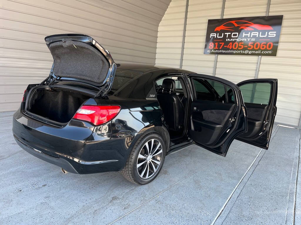 2011 Chrysler 200 for sale at Auto Haus Imports in Grand Prairie, TX