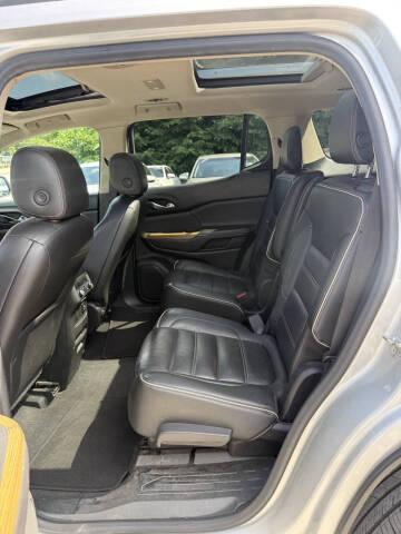 2017 GMC Acadia Denali