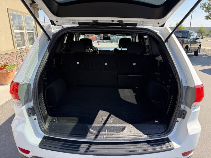 2016 Jeep Grand Cherokee Laredo