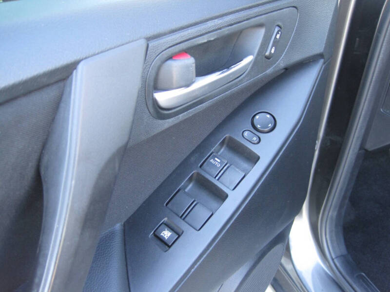 2013 Mazda MAZDA3 i Touring