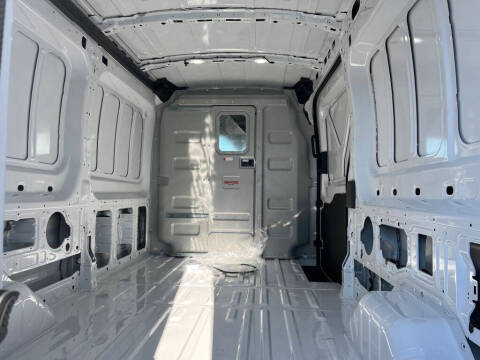 2025 Ford Transit 250