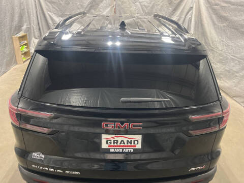2024 GMC Acadia AT4