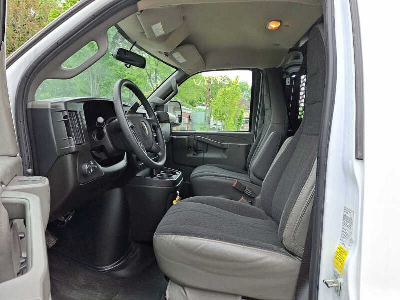 2024 Chevrolet Express 2500