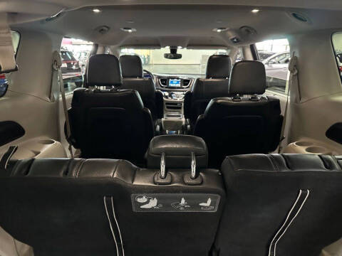 2020 Chrysler Pacifica Touring L