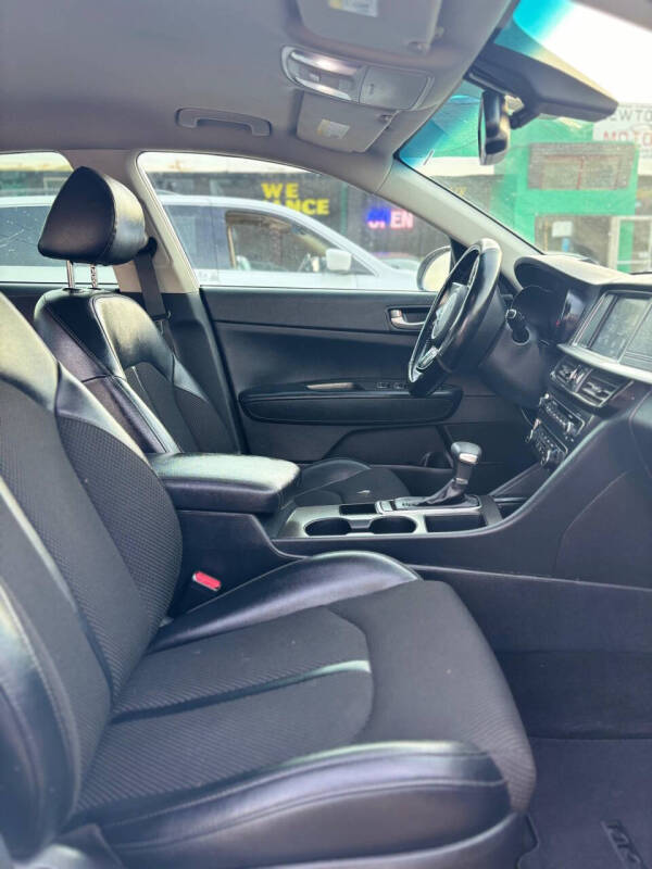 2019 Kia Optima S