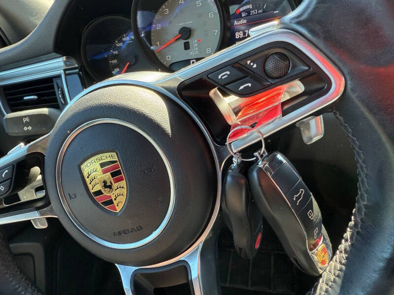 2016 Porsche Macan S