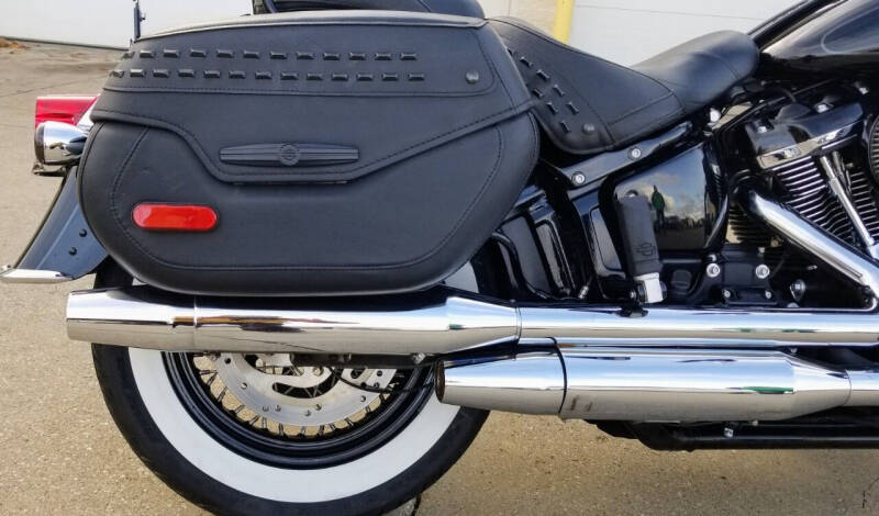 2019 Harley-Davidson FLHCS