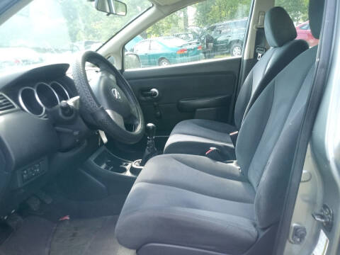 2009 Nissan Versa 1.8 S