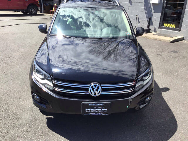 2012 Volkswagen Tiguan SEL photo 4