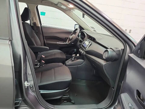 2024 Nissan Kicks S