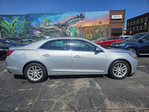 2013 Chevrolet Malibu for sale at RIVERSIDE AUTO SALES in Sioux City IA