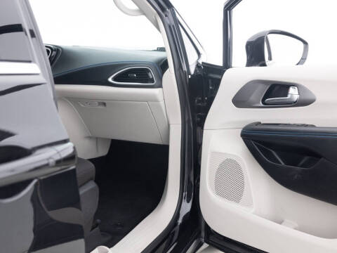 2021 Chrysler Pacifica Touring