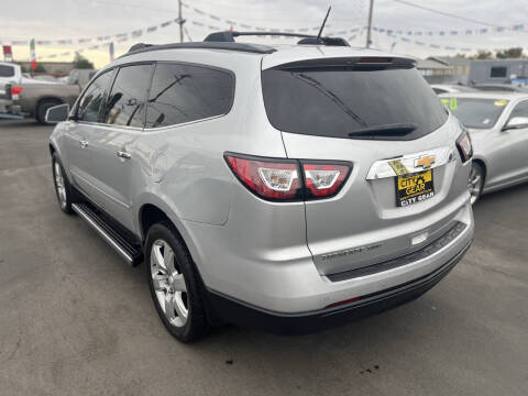 2017 Chevrolet Traverse LT