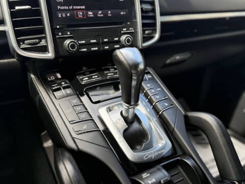 2018 Porsche Cayenne Platinum Edition