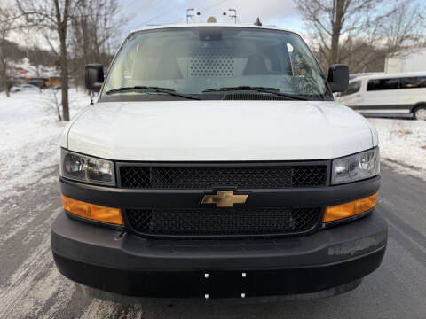 2025 Chevrolet Express 2500