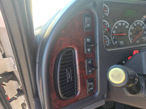 2022 Freightliner M2 106