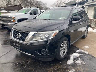 2013 Nissan Pathfinder for sale at Bizzarro's Championship Auto Row in Erie PA