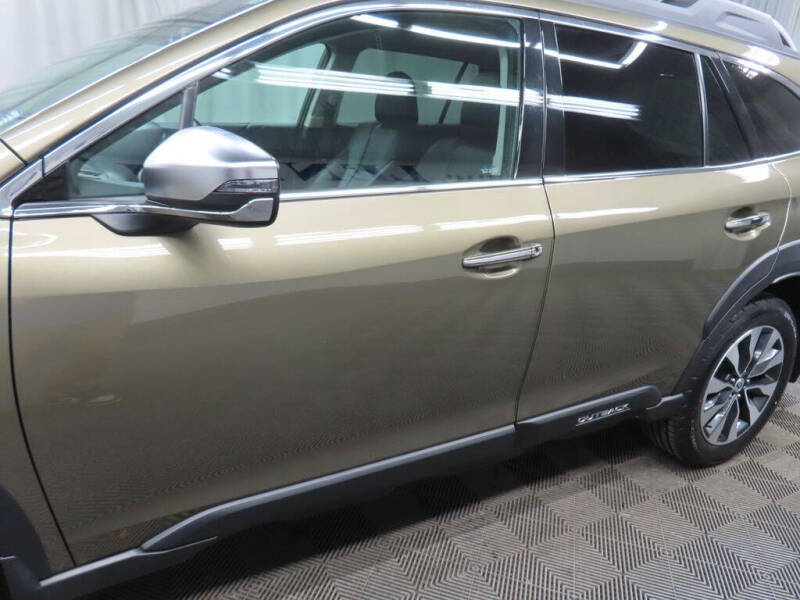 2023 Subaru Outback Touring
