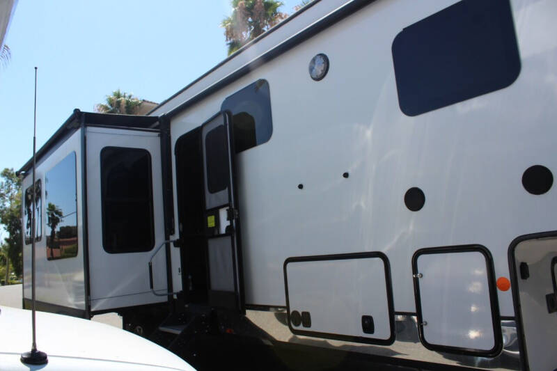 2019 Highland Ridge Mesa Ridge 314RLS