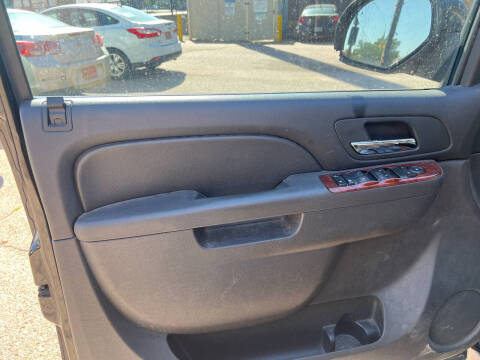 2011 GMC Yukon XL SLT