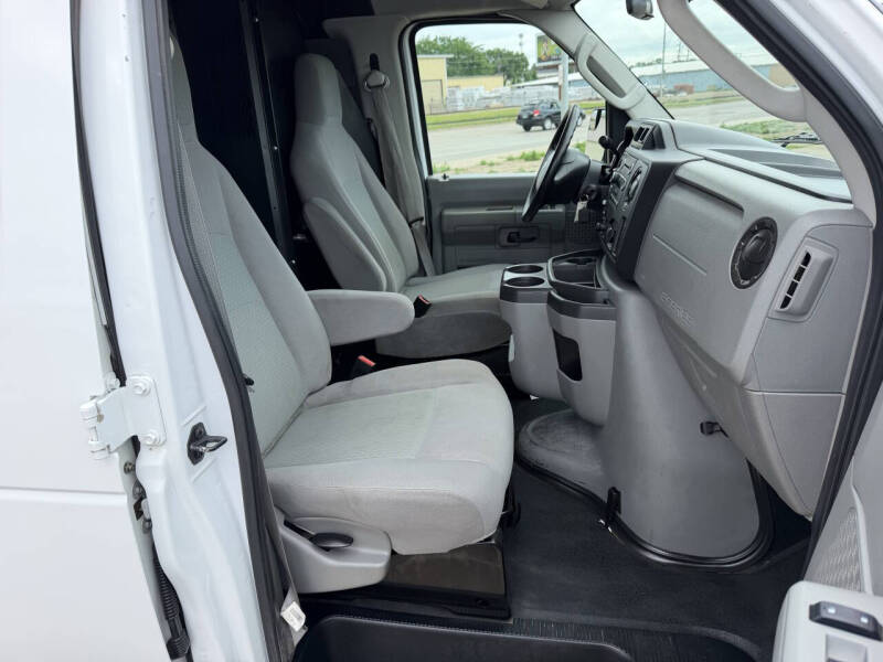 2012 Ford E-Series E-350 SD