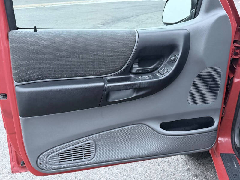 2004 Mazda B-Series B4000 SE