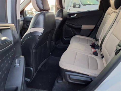 2020 Ford Escape Titanium