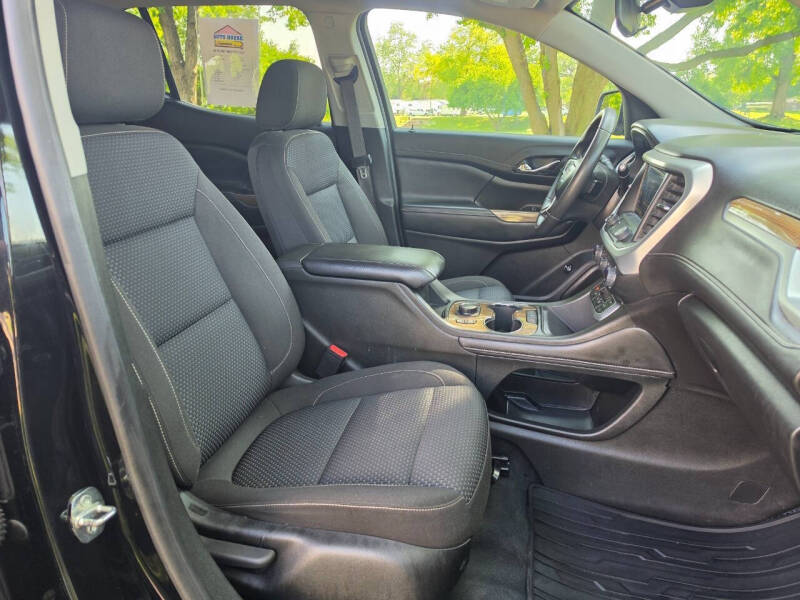 2023 GMC Acadia SLE