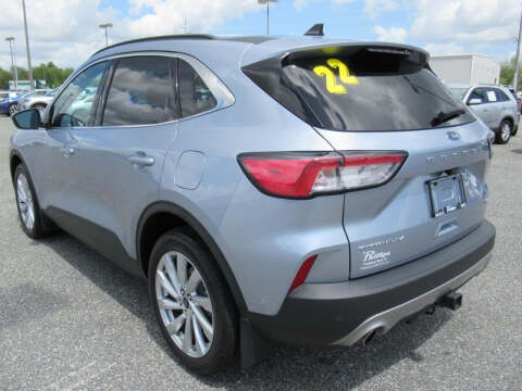 2022 Ford Escape Titanium