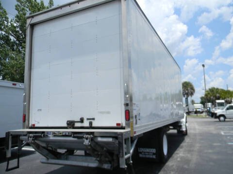 2025 Freightliner M2 106