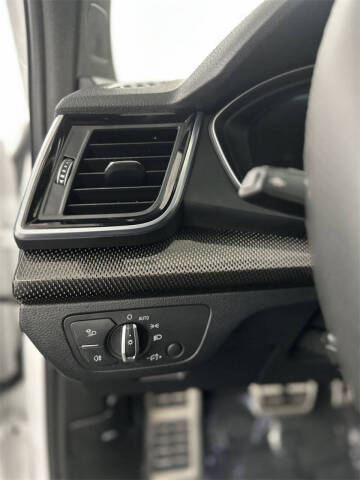 2022 Audi SQ5 Sportback 3.0T quattro Premium Plus