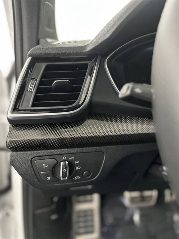 2022 Audi SQ5 Sportback 3.0T quattro Premium Plus