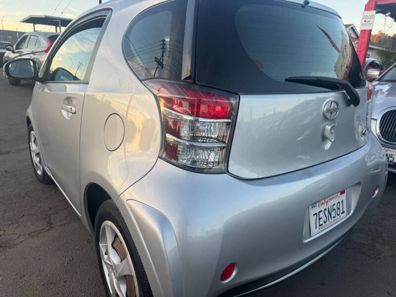 2013 Scion iQ