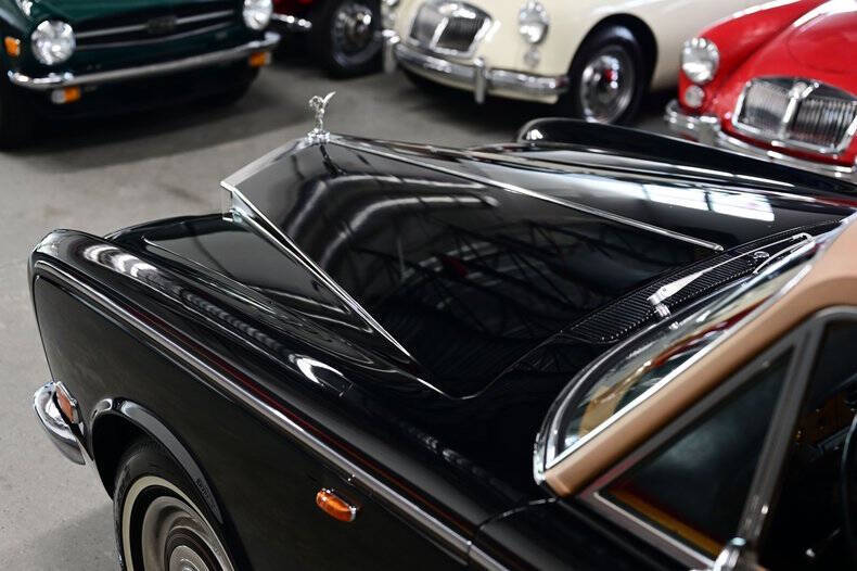 1972 Rolls-Royce SILVER CLOUD LWB