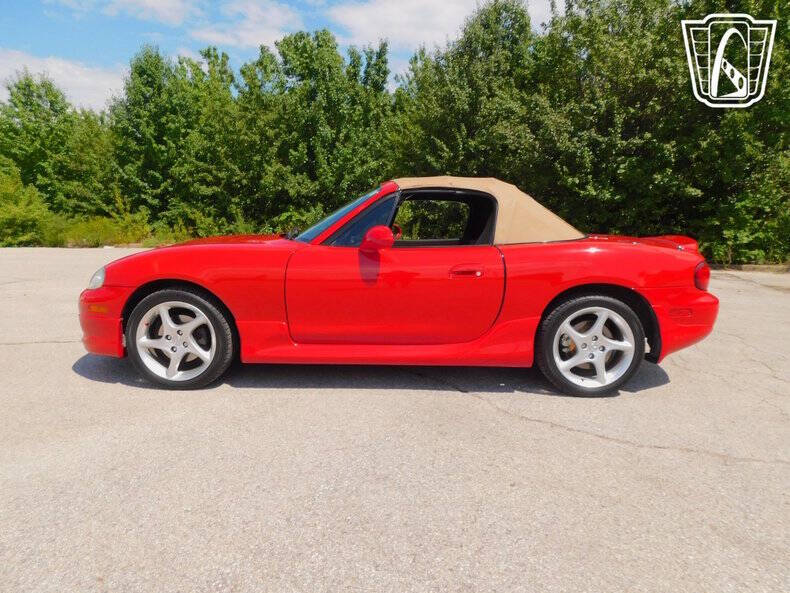 2002 Mazda MX-5 Miata LS