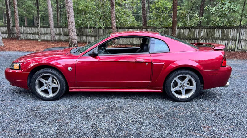 2004 Ford Mustang GT Deluxe