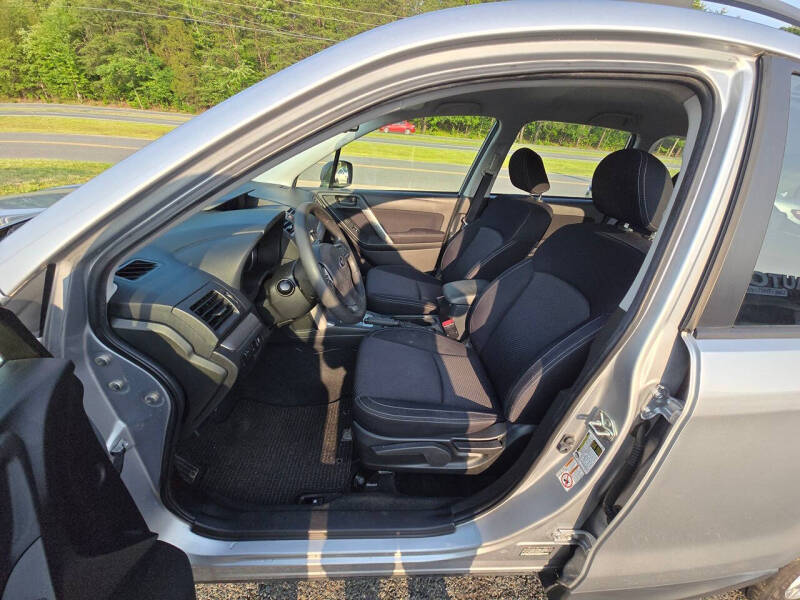 2015 Subaru Forester 2.5i