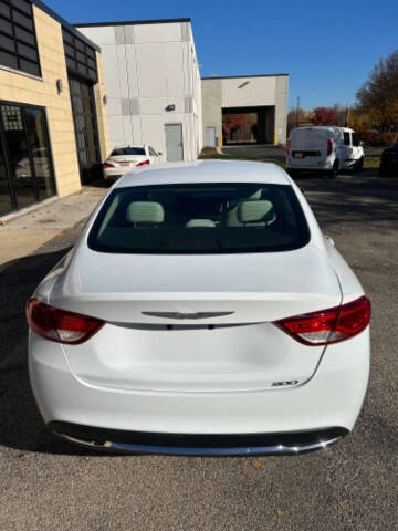 2016 Chrysler 200 Limited