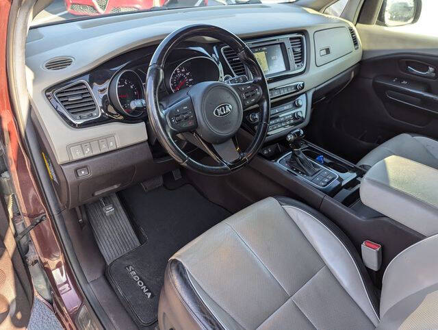 2015 Kia Sedona for sale at Axio Auto Boise in Boise, ID